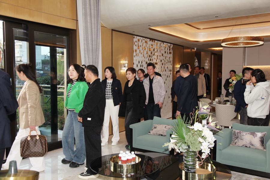 1731312070704119.jpg 2024110800002.jpg